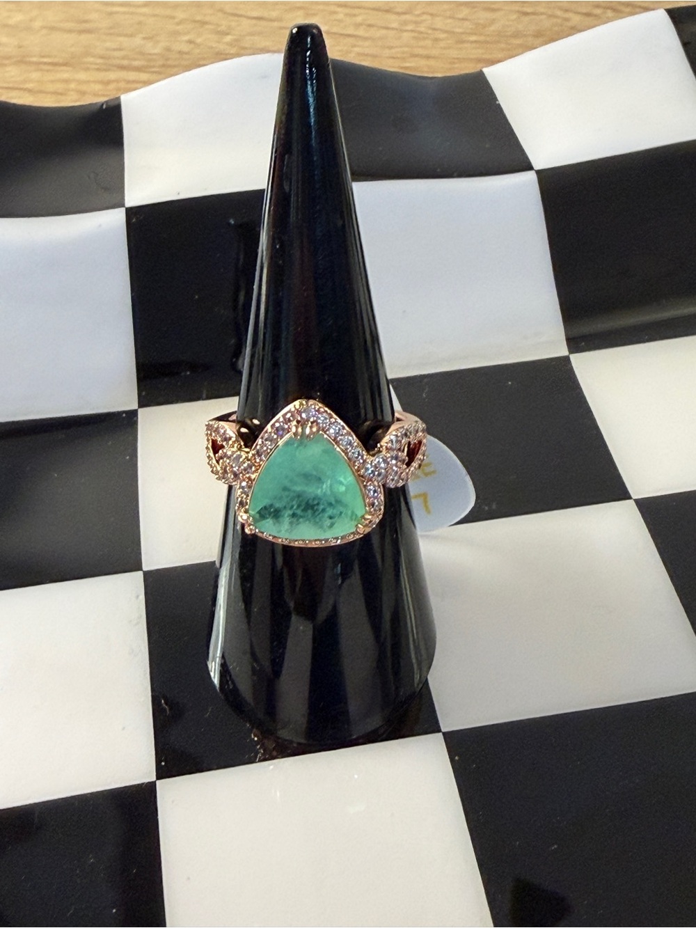 Bomb party ring - a thrilling passion - size 7 - mint green tourmaline